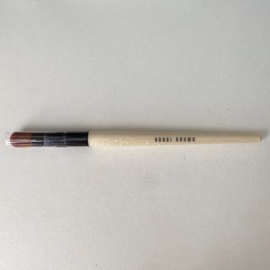 Bobbie Brown Full Coverage Touch Up Makeup Brush
